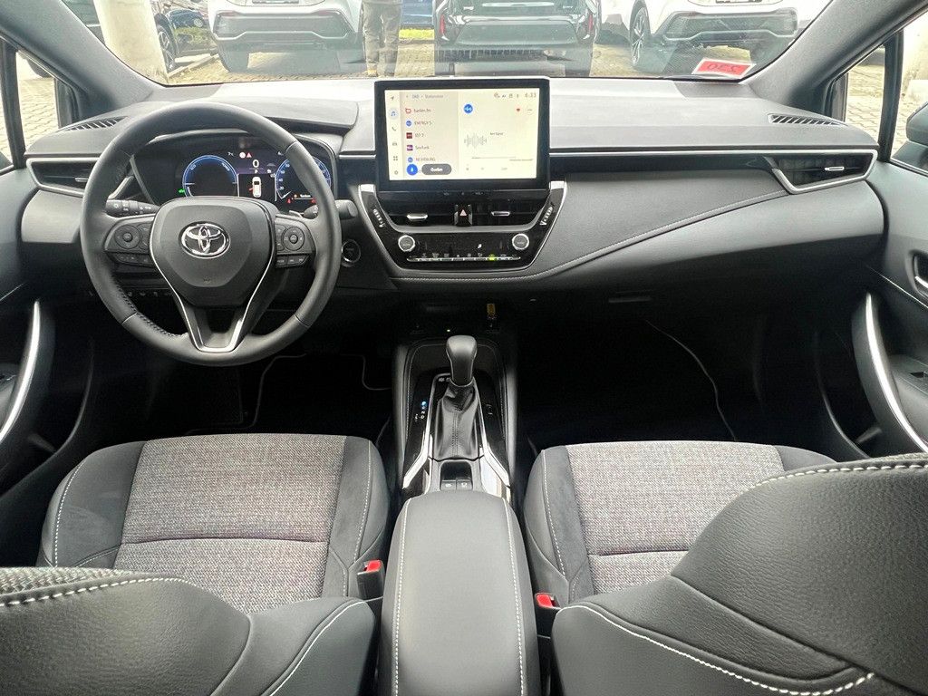 Fahrzeugabbildung Toyota Corolla Touring Sports 2.0 Hybrid Teamplayer