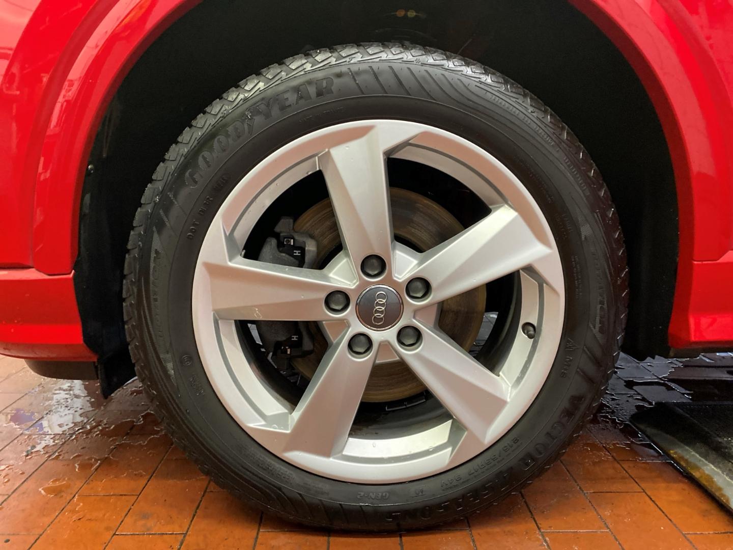 Audi Q2 1.4 TFSI sport Pano Shz LED PDC Klima