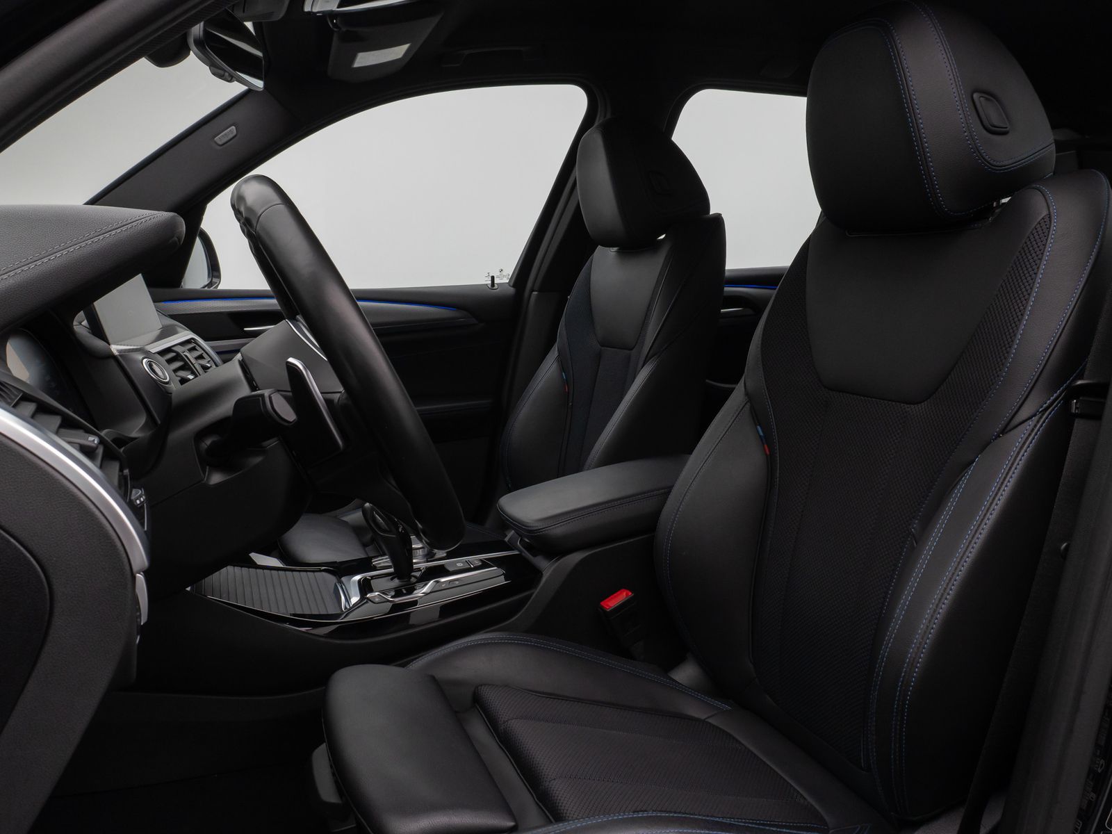 Fahrzeugabbildung BMW X3 xD20d M Sport Kamera DAB HiFi AHK Alarm 19Zol