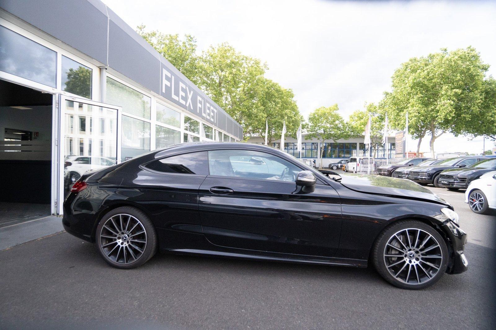 Mercedes-Benz C 250 AMG Line Pano