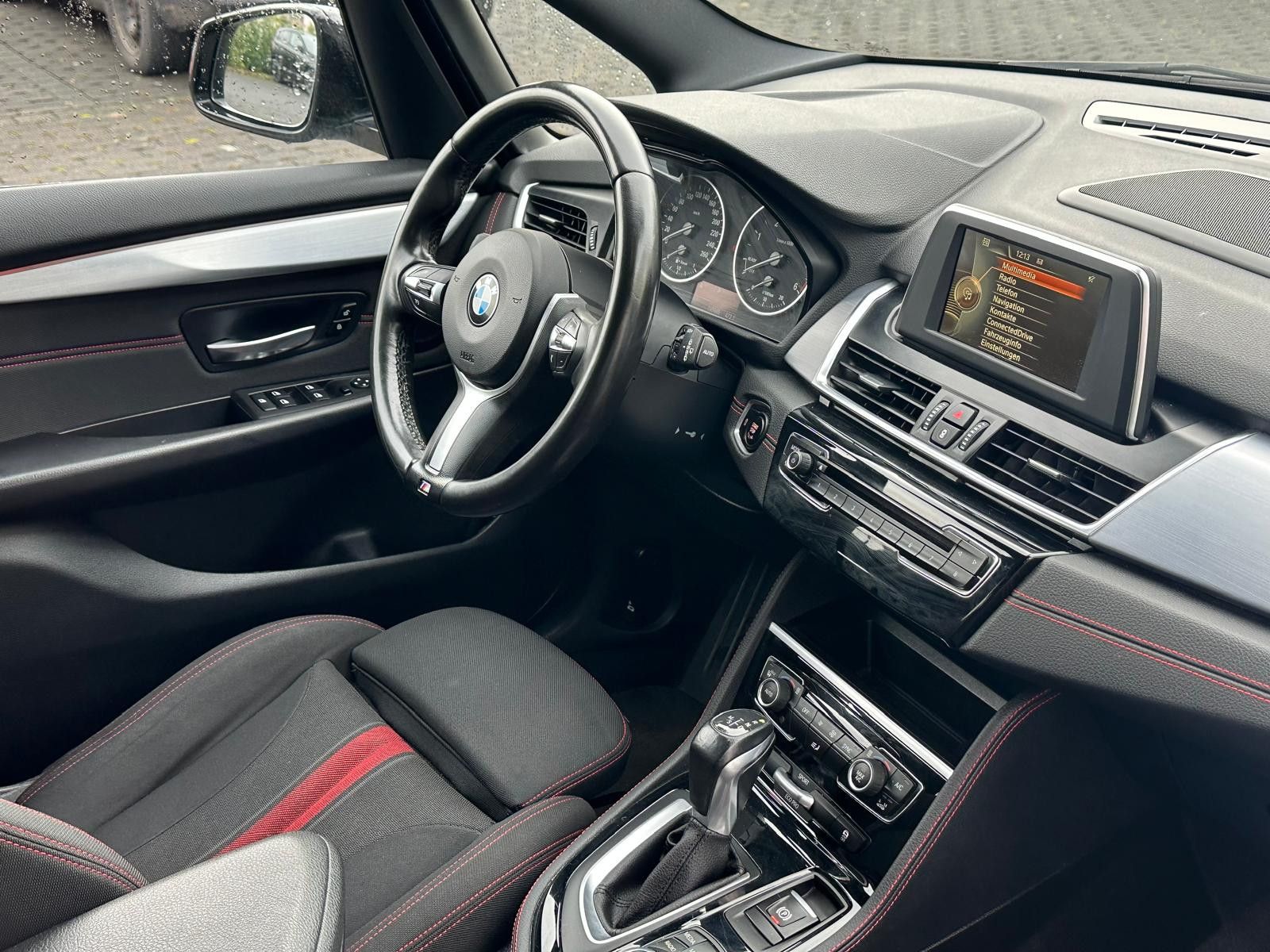 Fahrzeugabbildung BMW 216 Gran Tourer D Sport Line LED+PDC+MFL+NAVI+