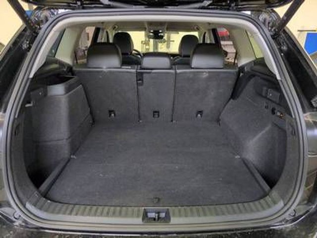 Tayron 1.5 TSI DSG Hybrid ELEGANCE AHK+LED+NAVI+