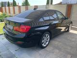 BMW 320i xDrive - - BMW Unfallwagen