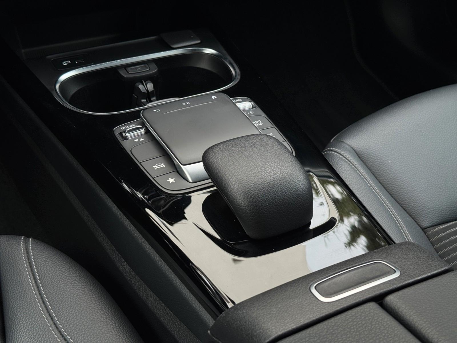 Mercedes-Benz A 250 e Progressive Night MultiBeam|Wide|DISTR.