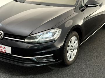 Volkswagen Golf - 11
