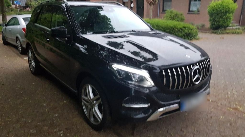 Image of Mercedes-Benz GLE 350