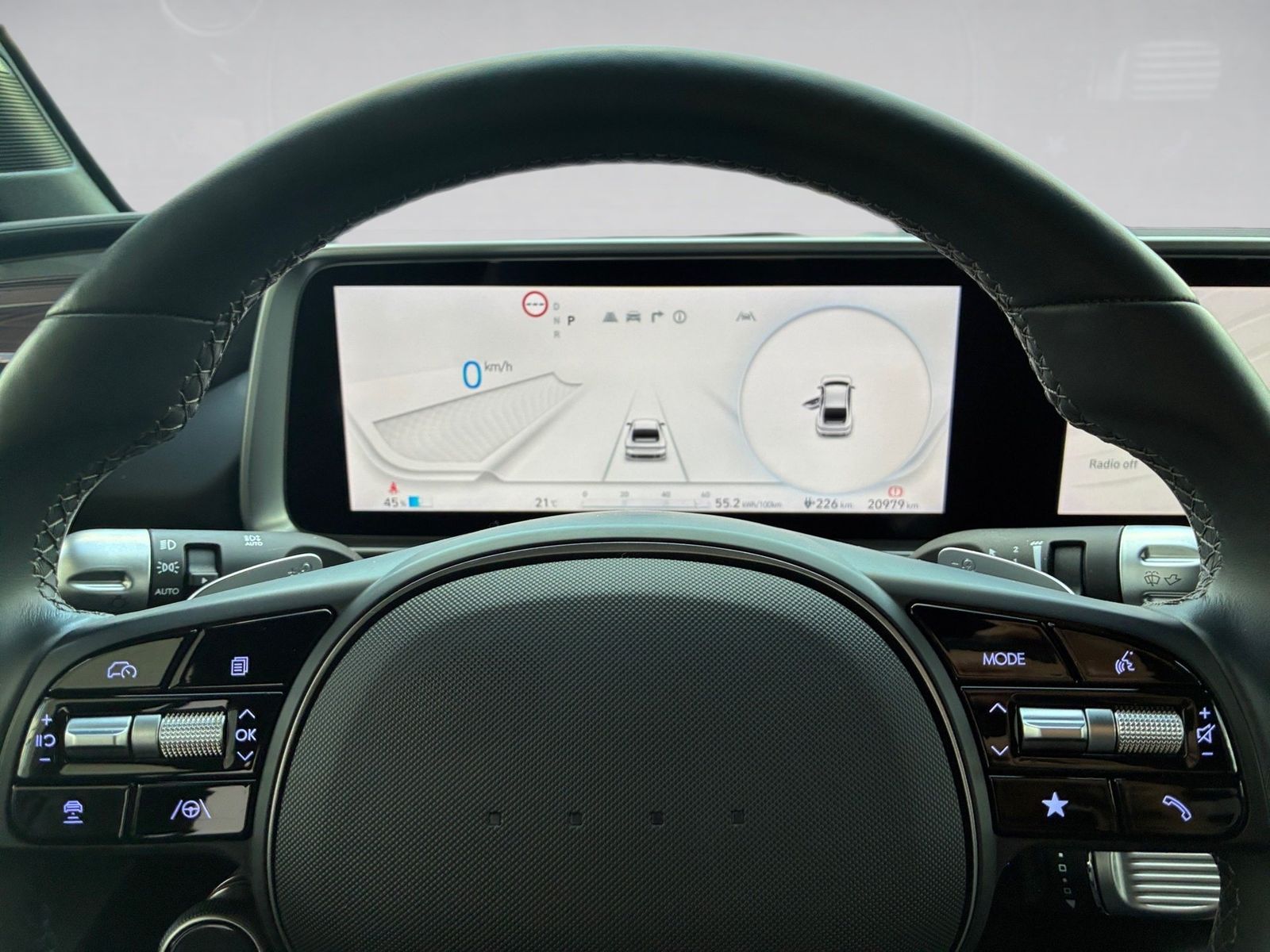 Fahrzeugabbildung Hyundai Ioniq 6 Elektro 77 Uniq 360,HUD,Kamera,LED,Navi