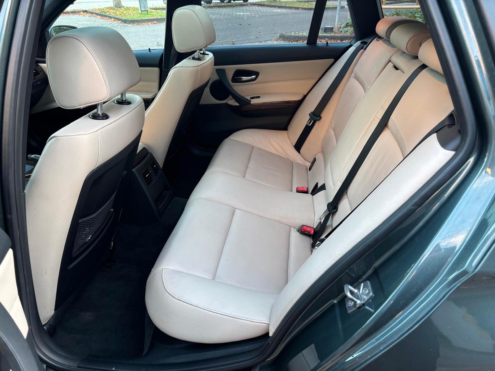 BMW 320 2011 — engine 1.995 cm³, 184 HP (135kW)