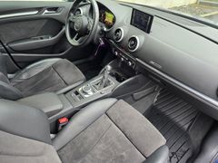 AUDI A3 Sportback 2.0 TDI S line Sportpaket S-tronic