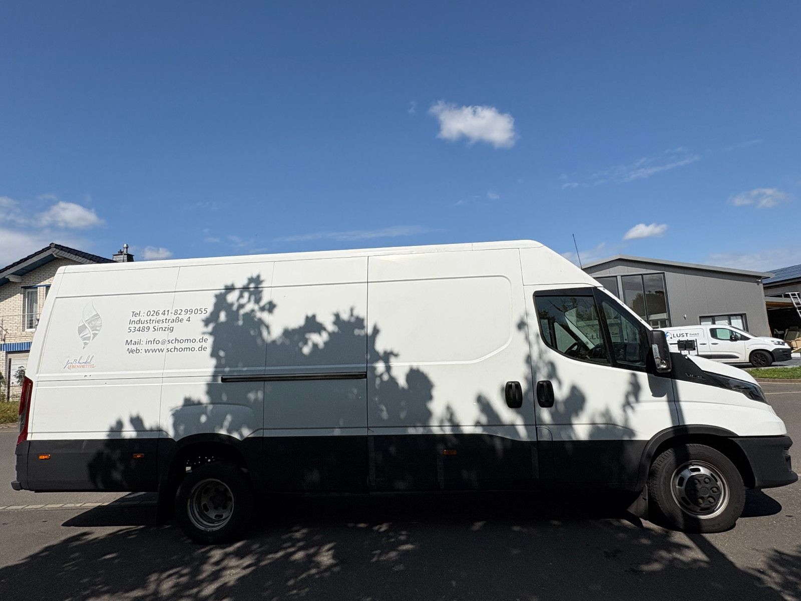 Fahrzeugabbildung Iveco Daily Kasten HKa 35 C ... V Radstand 4100/3-SITZ