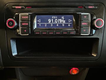 MYAUTOCENTER – Gebraucht- und Jahreswagen mit Werkstattservice in Pfaffenhofen Volkswagen Touran Comfortline BMT *1.HAND*AHK*TEMPO*KLIMA*