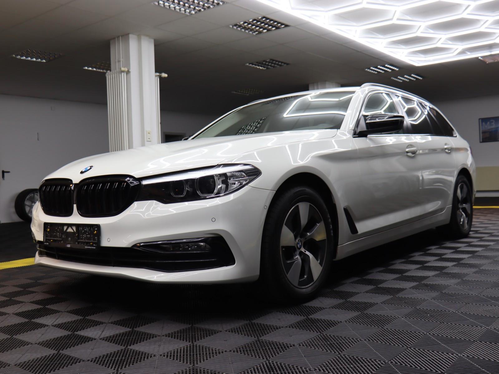 BMW 520d Touring xDrive Business-Paket / Leder / AHK