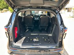 TOYOTA Sienna Hybrid XLE 7-Sitzer