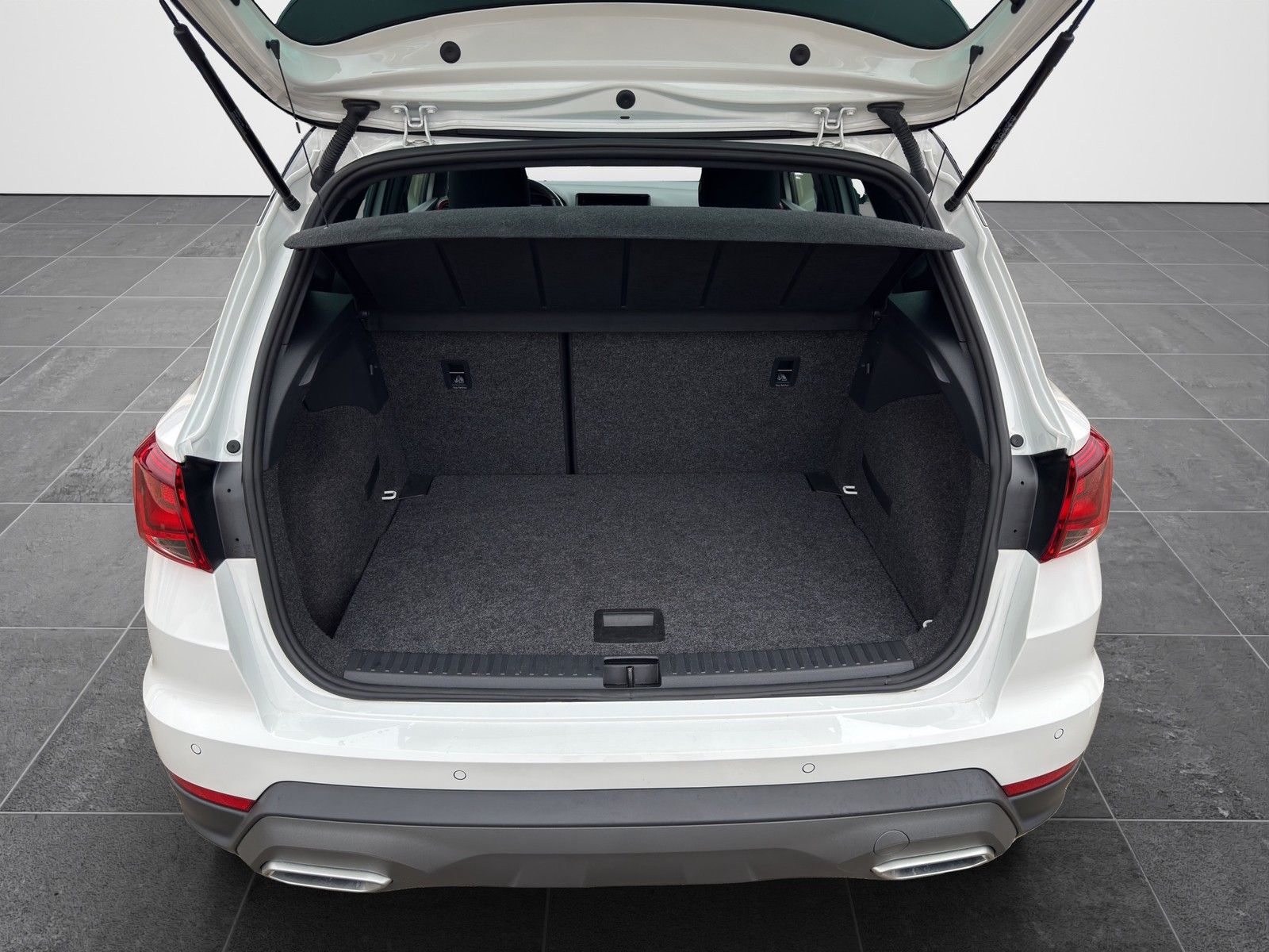 SEAT Arona 1.0 TSI FR DSG / LED / NAVI / ACC / KAMERA - Image 16