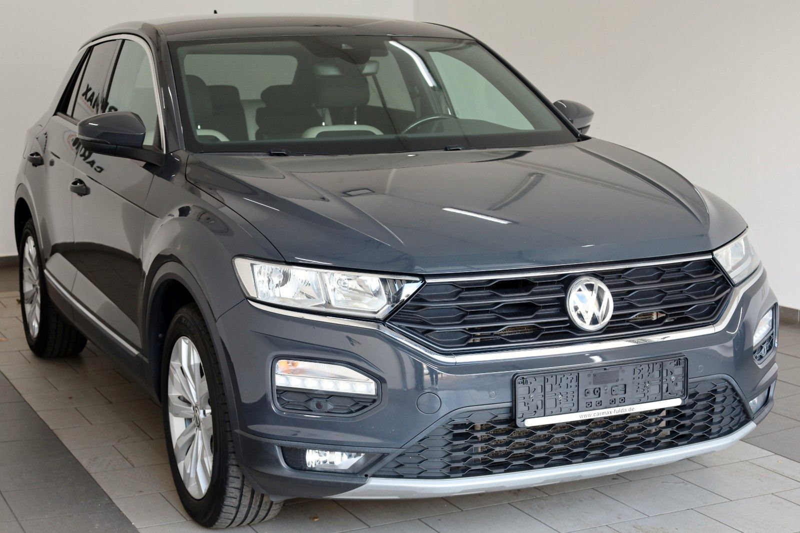 Fahrzeugabbildung Volkswagen T-Roc Sport 4M Navi,ACC,SH,PDC,Apple CarPlay,+WR