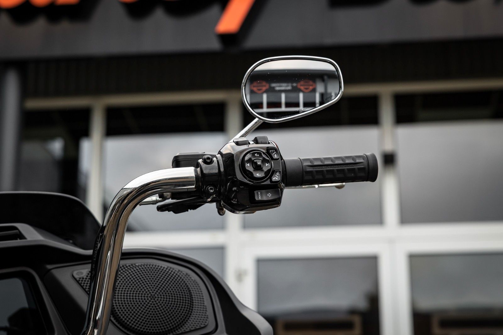 Fahrzeugabbildung Harley-Davidson ROAD GLIDE FLTRX 117cui - Kesstech -