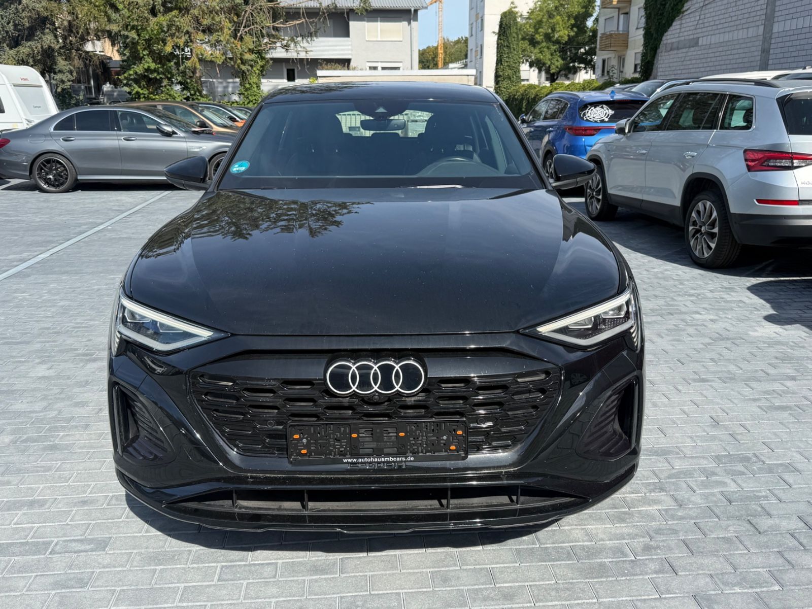 Audi Q8 e-tron 55 quattro S line imagem 3