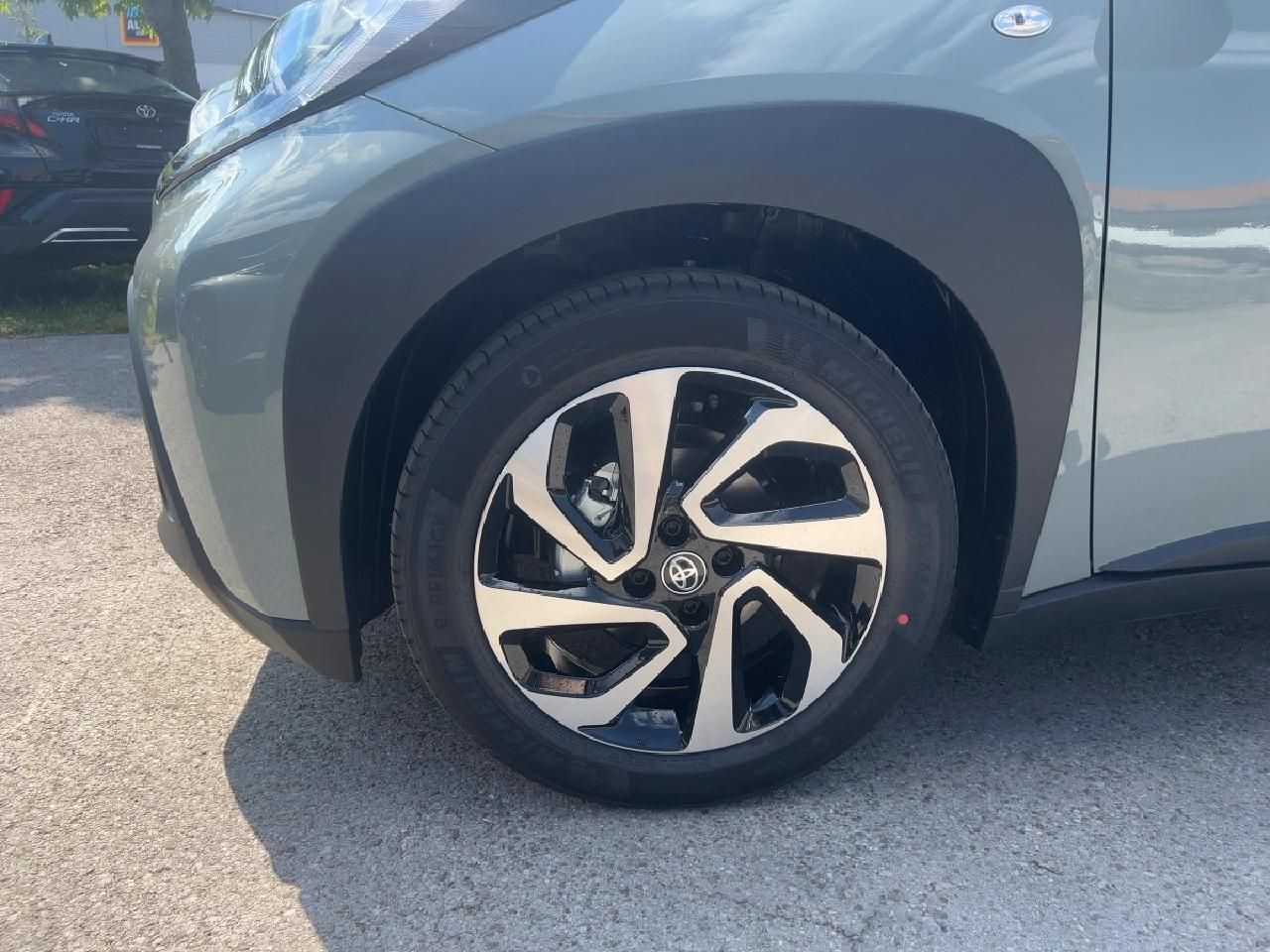 Fahrzeugabbildung Toyota AYGO X Teamplayer 5 M/T