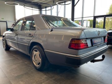 Mercedes-Benz E 260 *LIMOUSINE*BENZINFLÜSSIGGAS*TÜV 122024*