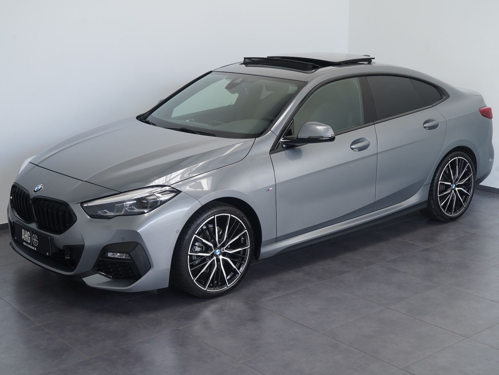 Fahrzeugabbildung BMW 218 i Gran Coupé M Sport PANORAMA