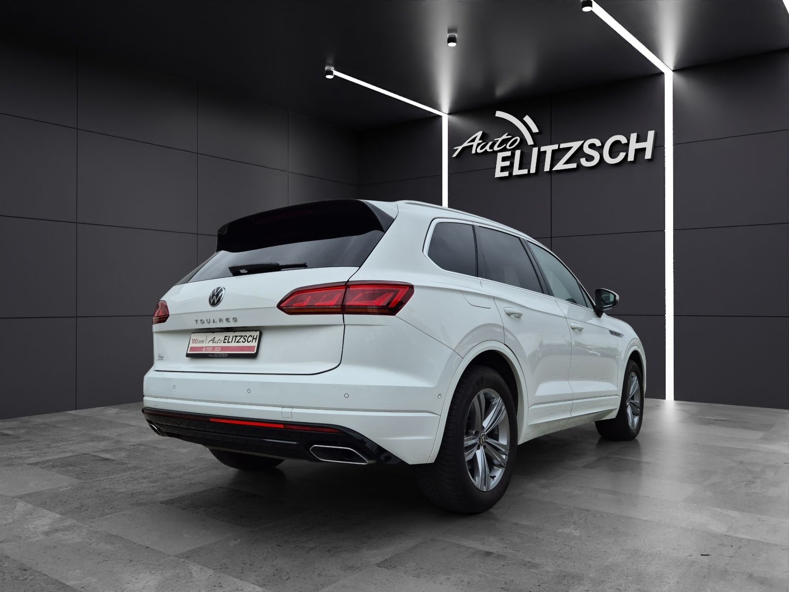 Fahrzeugabbildung Volkswagen Touareg TDI R-Line 4M Matrix Luft Navi Pano Lede