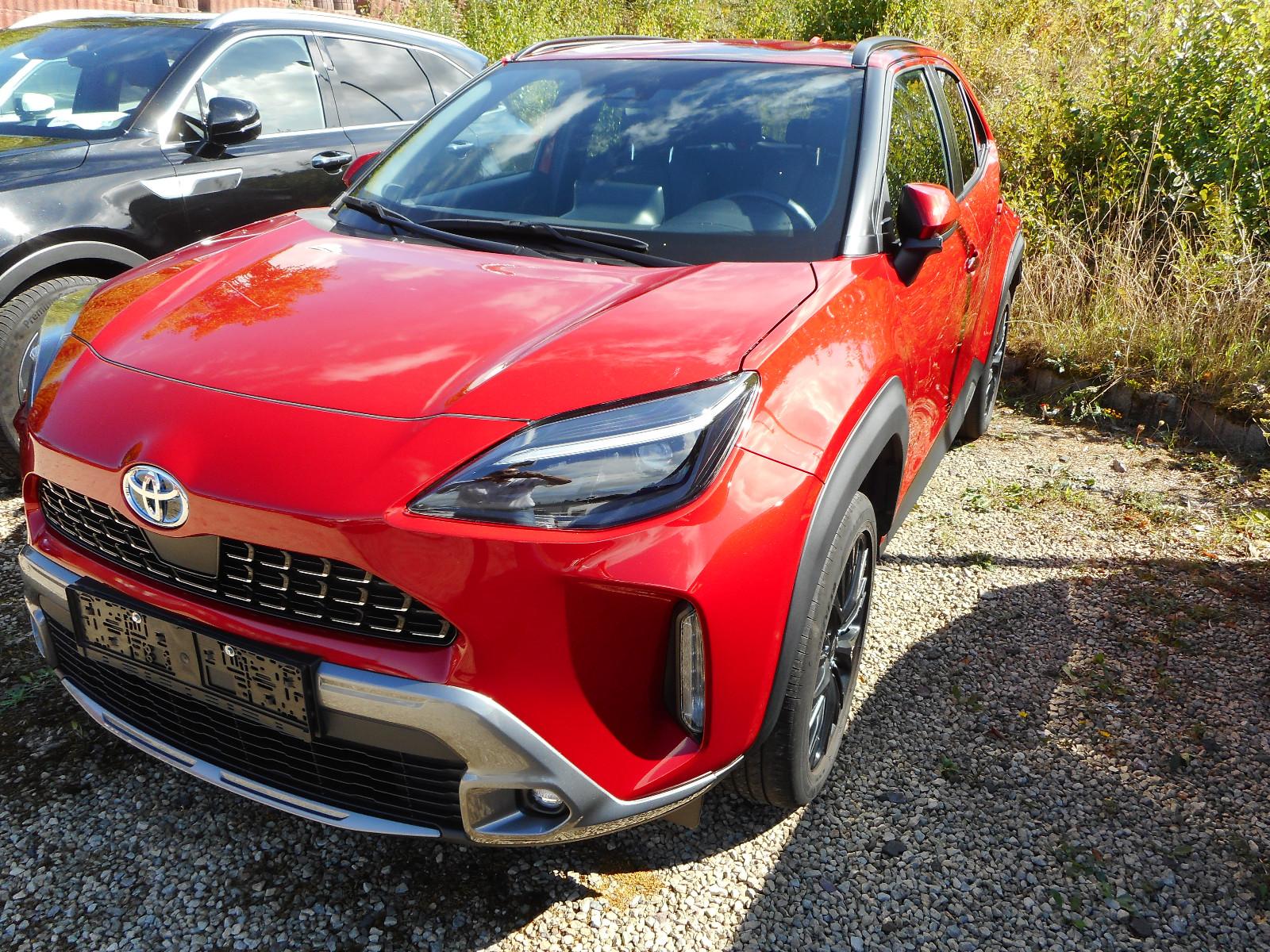 Toyota Yaris Cross Hybrid AWD-i Adventure