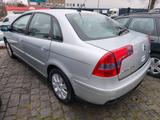 Citroën C5 2.2 HDi Exclusive * 1.Hand * - silberne Citroën C5