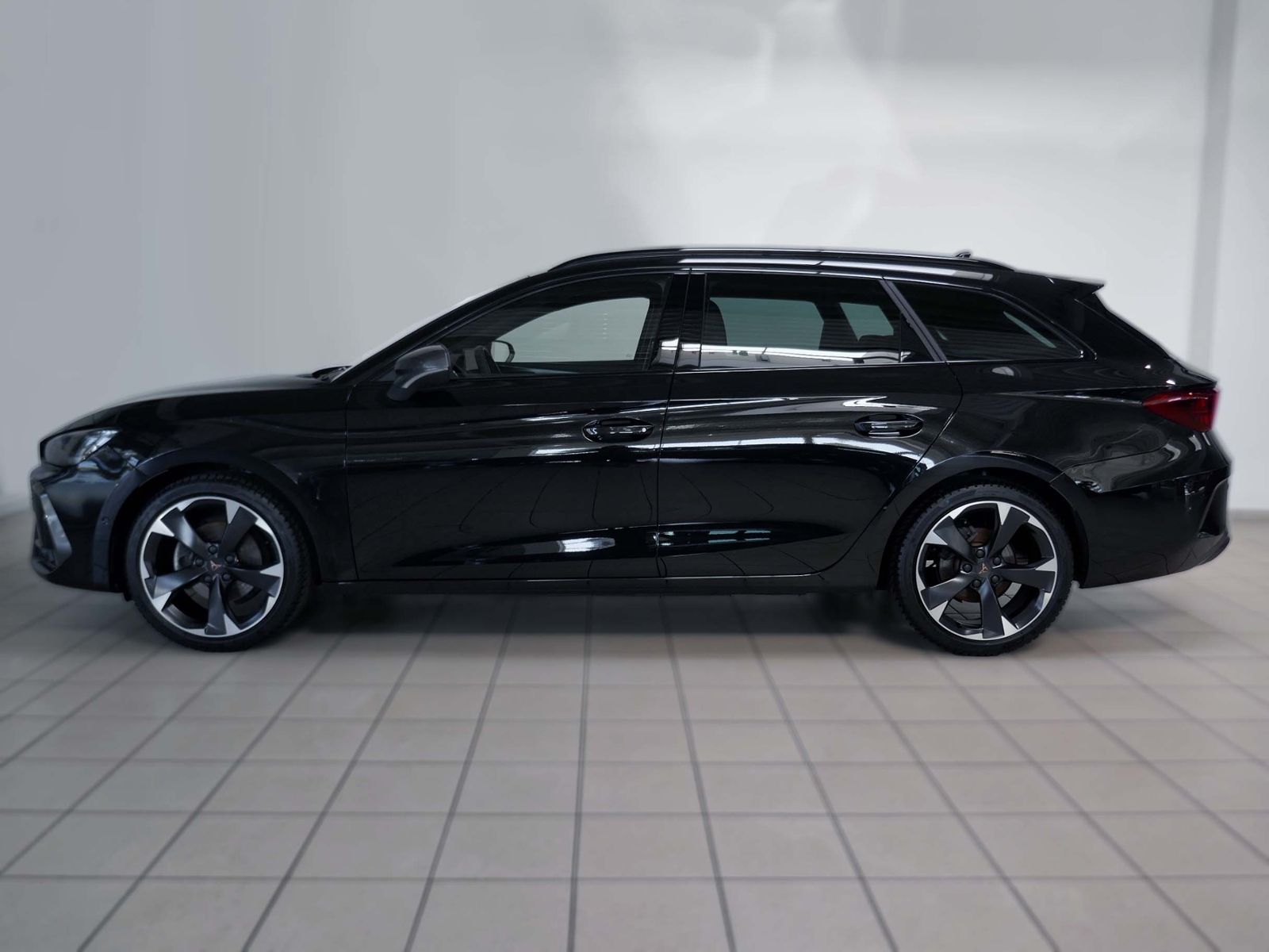 Fahrzeugabbildung CUPRA Leon SP 1.5 eTSI | LED RFK ACC Navi