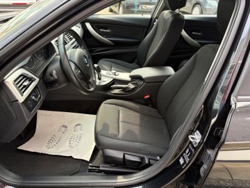 Fahrzeugabbildung BMW 318d Touring Advantage Aut. Navi PDC LED SHZ uvm