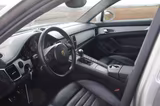 Porsche Panamera S mech.6-Gang PCCB Presse Fzg. - Porsche Panamera: Silber