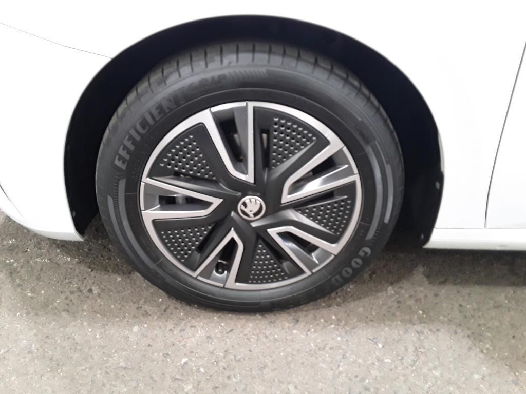 Skoda Fabia Ambition 1.0 TSI Pano*Tempo*PDC*SH*Klima