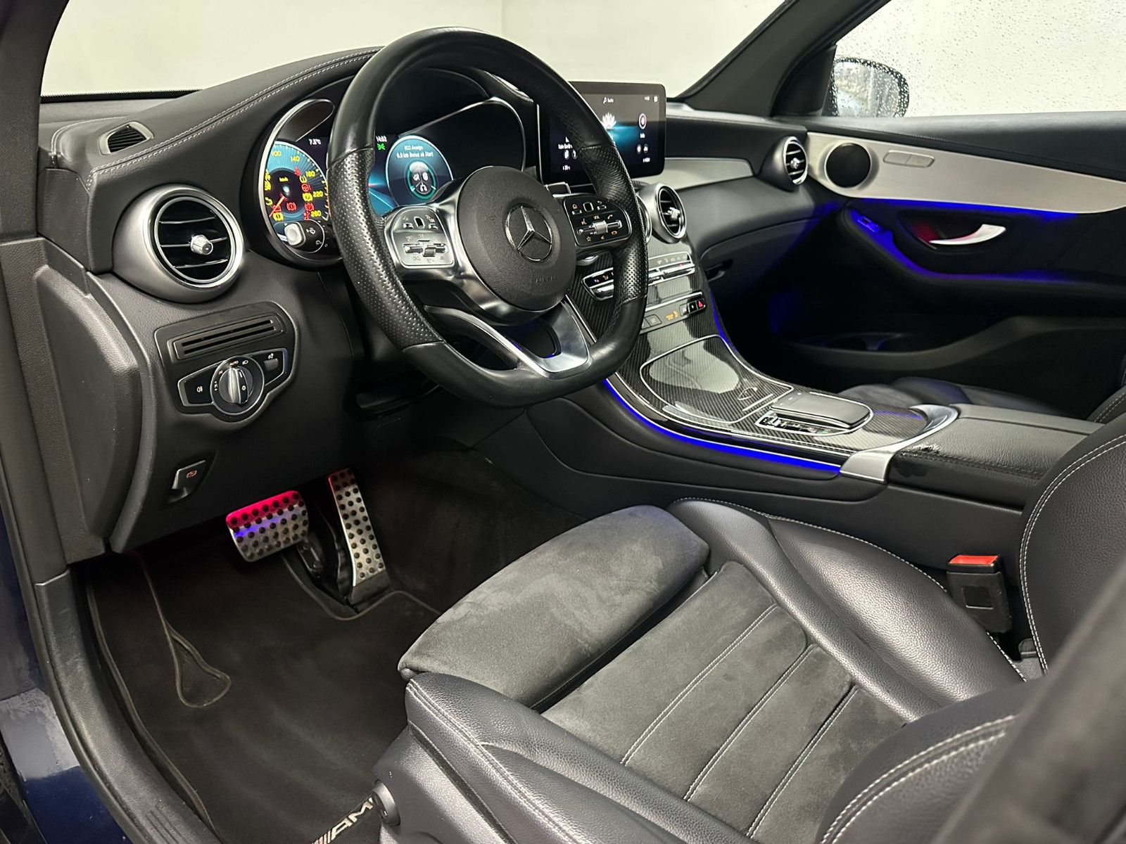 Fahrzeugabbildung Mercedes-Benz GLC 220 d 4MATIC *AMG-LINE*NIGHT*360*