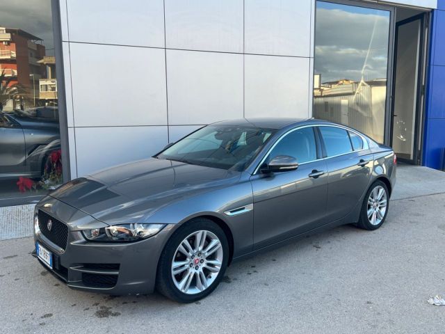 Jaguar XE 2.0 D Turbo 180CV aut. Prestige