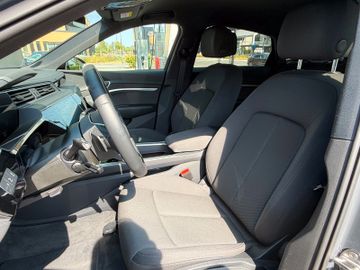 Audi Q8 - 8