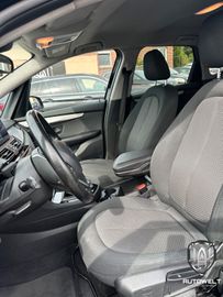 BMW 218 Active Tourer - 9