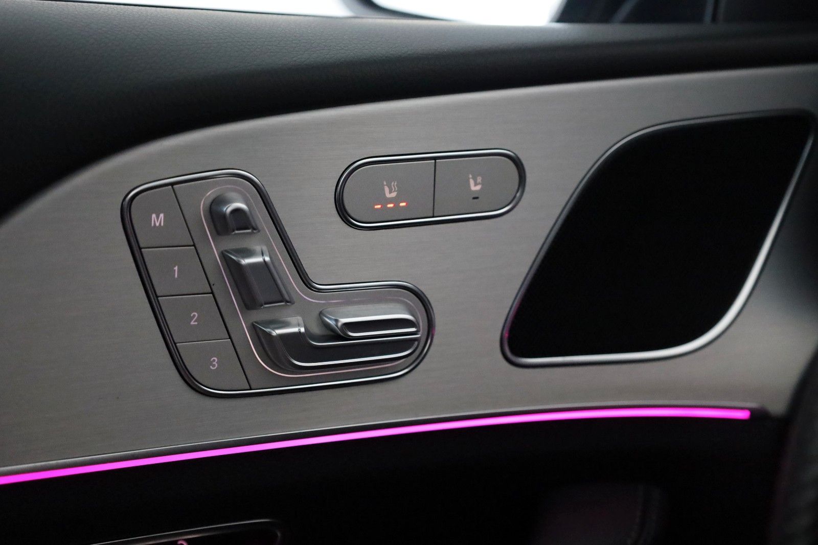 Fahrzeugabbildung Mercedes-Benz GLE 350 e 4M Coupe,AMG-line,Night Pak,Memo,AHK e