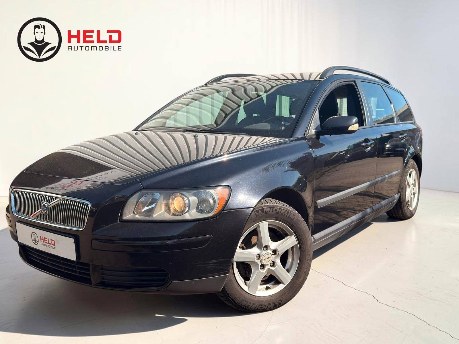 Volvo V50 Kombi 1.8 Kinetic *TEILLEDER*8FACH*AHK*KLIMA