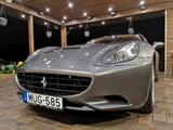 Ferrari California 4.3 V8 Serviced by Ferrari - Ferrari California: Cabrio