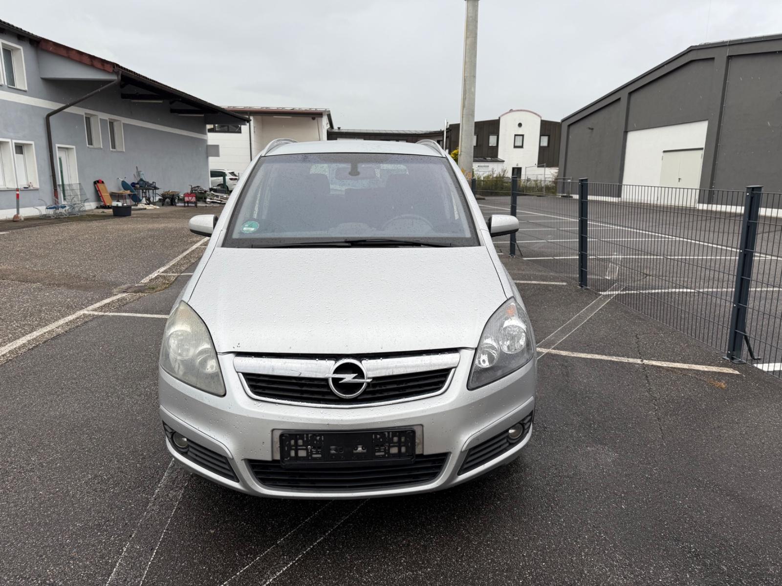Opel Zafira B Edition