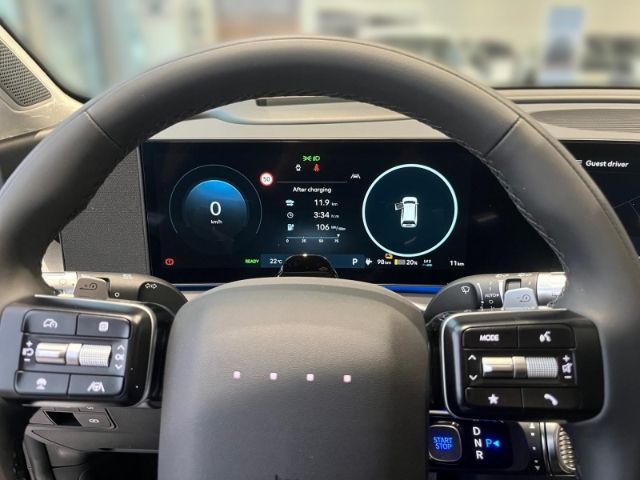 Fahrzeugabbildung Hyundai IONIQ 9 110 kW 4WD Uniq Panoramadach+ Swivel-Pak