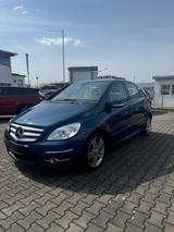Mercedes-Benz B 150 B B 150 - Mercedes-Benz B 150 mit Benzin-Antrieb: Van