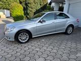 Mercedes-Benz E 350 CDI Lim Automatik *AHK*SHZ*Navi* - Mercedes-Benz E 350 mit Diesel-Antrieb