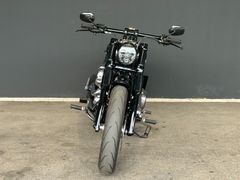 HARLEY DAVIDSON Softail Breakout 107 mit JEKILL & HYDE KLAPPE