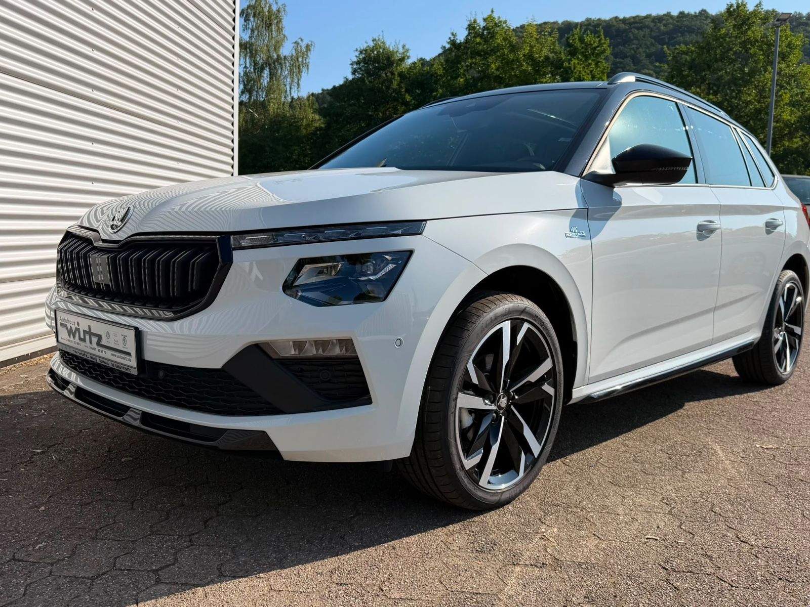 Fahrzeugabbildung SKODA Kamiq 1.5 TSI Monte Carlo LED
