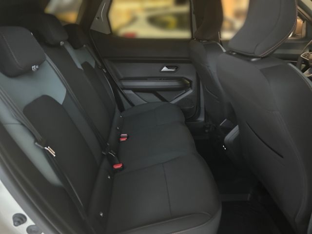 Fahrzeugabbildung Dacia Duster Extreme 1.6 Hybrid 140HP AT SHZ Digitales