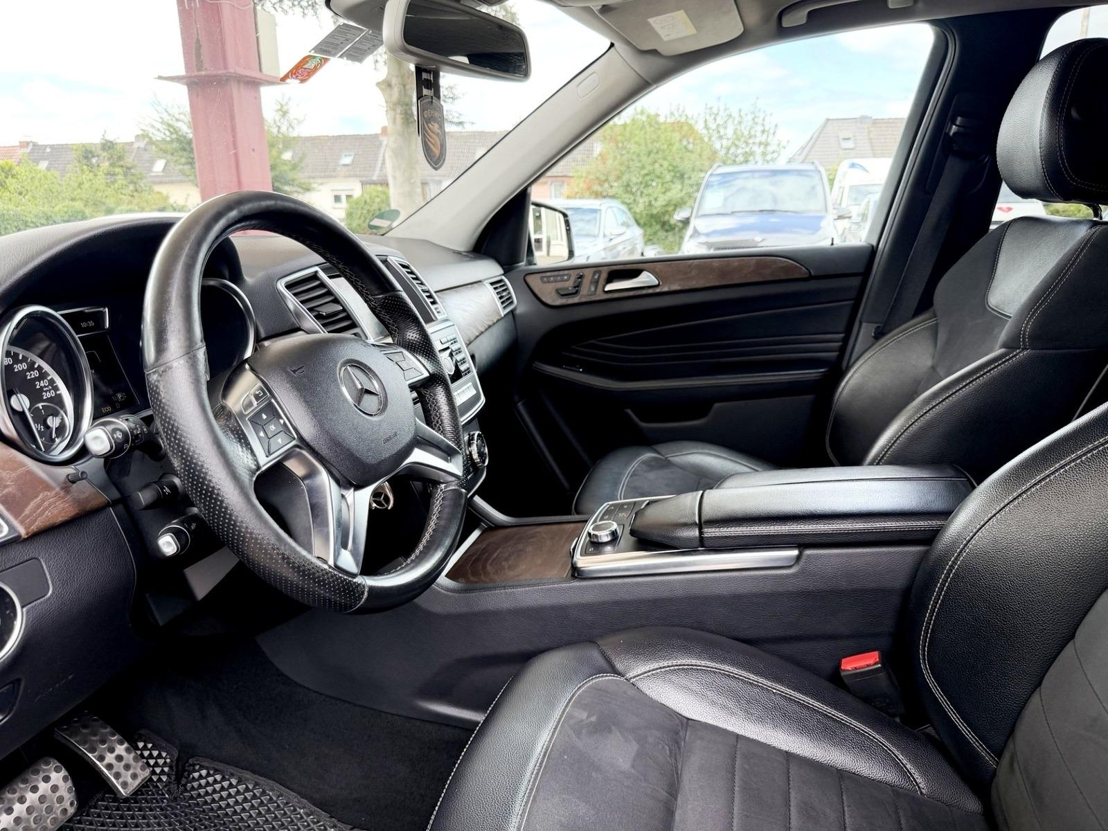Mercedes-Benz ML 350 CDI AMG LINE/COMAND/SSD/KAMERA/LEDER