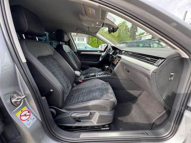 Passat Variant Elegance 2.0 TDI DSG ACC/AHK/RFK