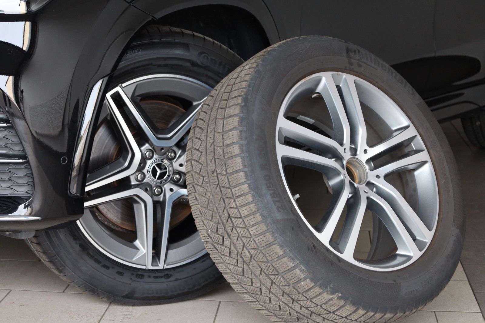Fahrzeugabbildung Mercedes-Benz GLE 350de 4M AMG Line Navi,SH,Kamera,AHK,SR+WR
