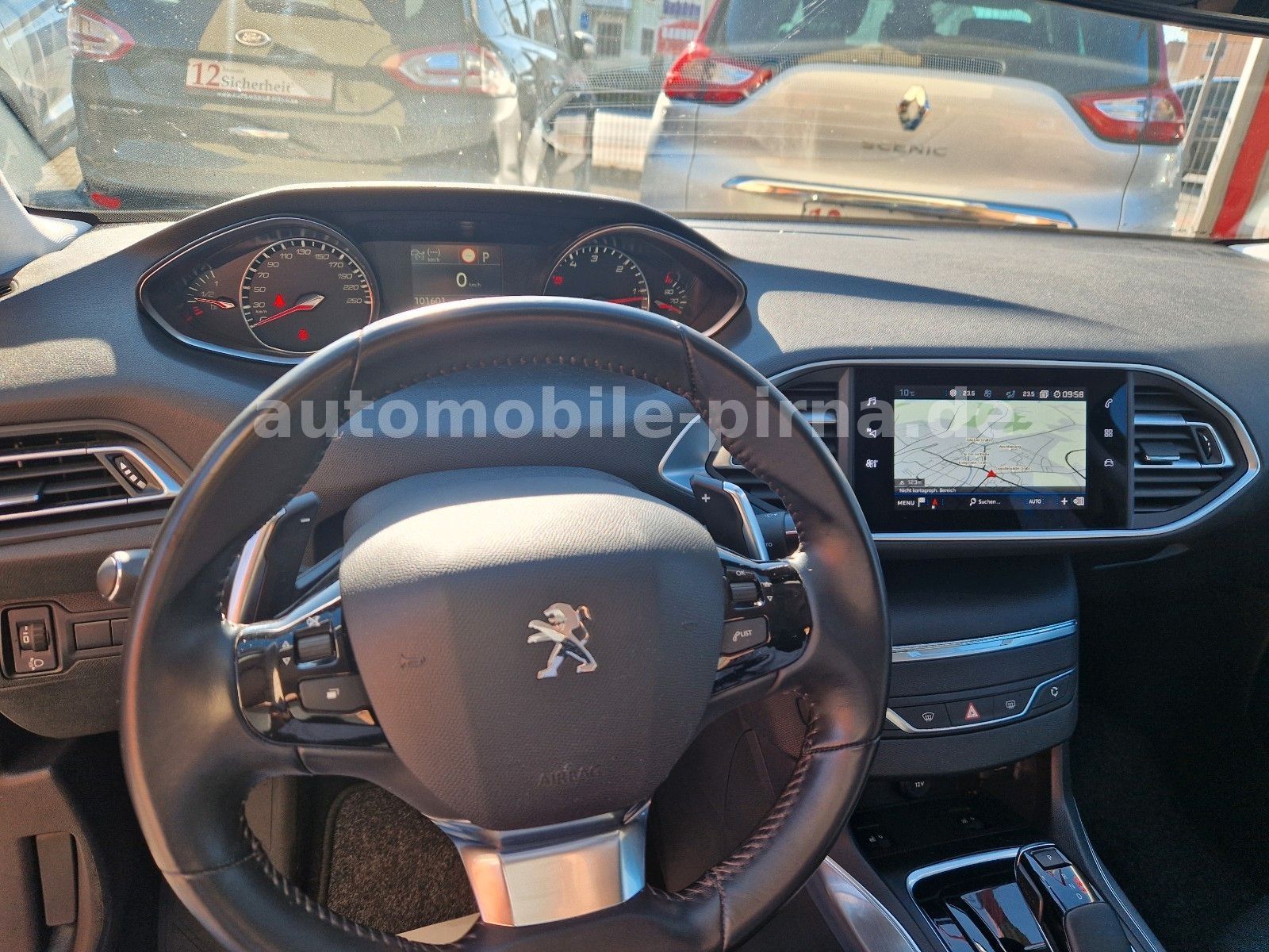 308 SW Kombi Allure BlueHDI 130 EAT8-Automatik