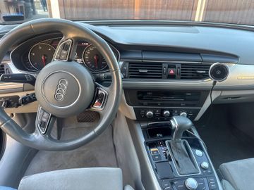 Audi A6 - 12